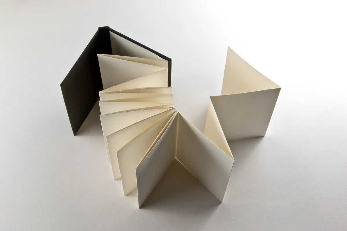 FABRIANO Leproello Handmade Concertina Watercolour Journal